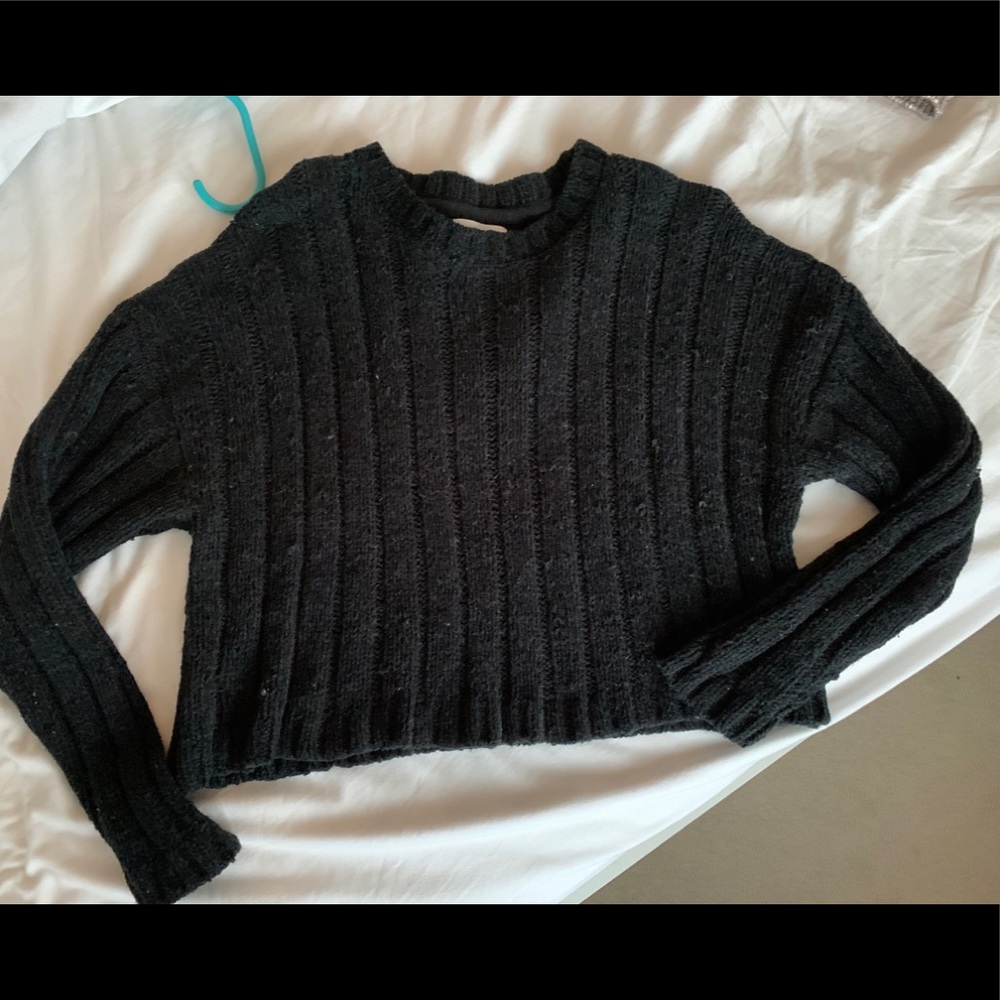 Black ribbed chunky sweater
